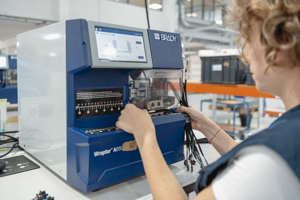 Serviços - Produção de cablagens eléctricas