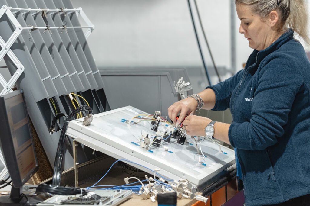 Serviços - Produção de cablagens eléctricas